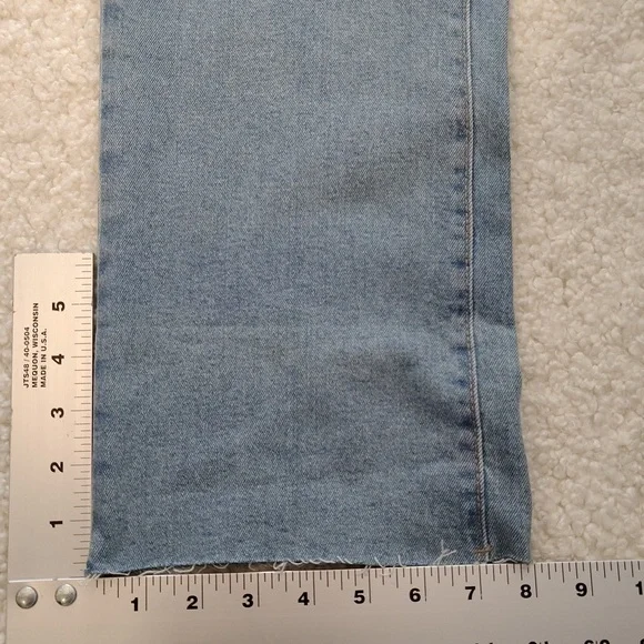 DKNY High-Rise Classic Straight-Leg Raw-Hem Jeans. Size 14/32 - Picture 11 of 11